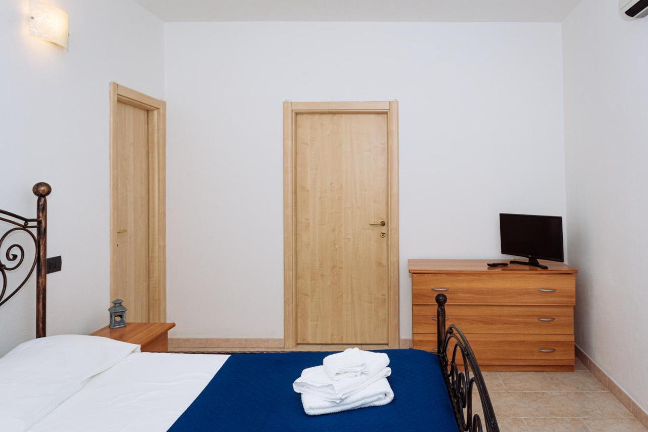 Casa Vacanze Maestrale - By Faendho ปอร์โตตอร์เรส ภายนอก รูปภาพ